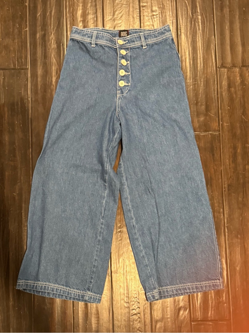BDG High-Rise Wide Leg Jeans in Medium Blue Denim